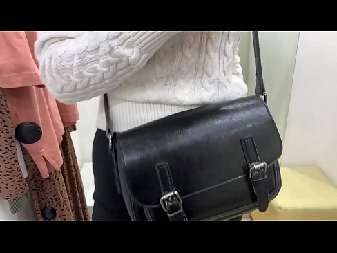 ❤️ Almenn sjálfsfróun ungrar tíkar FeralBerry með dildó í mátunarklefa ❤ Kynlífsmyndband á klám is.camporner.top ️❤